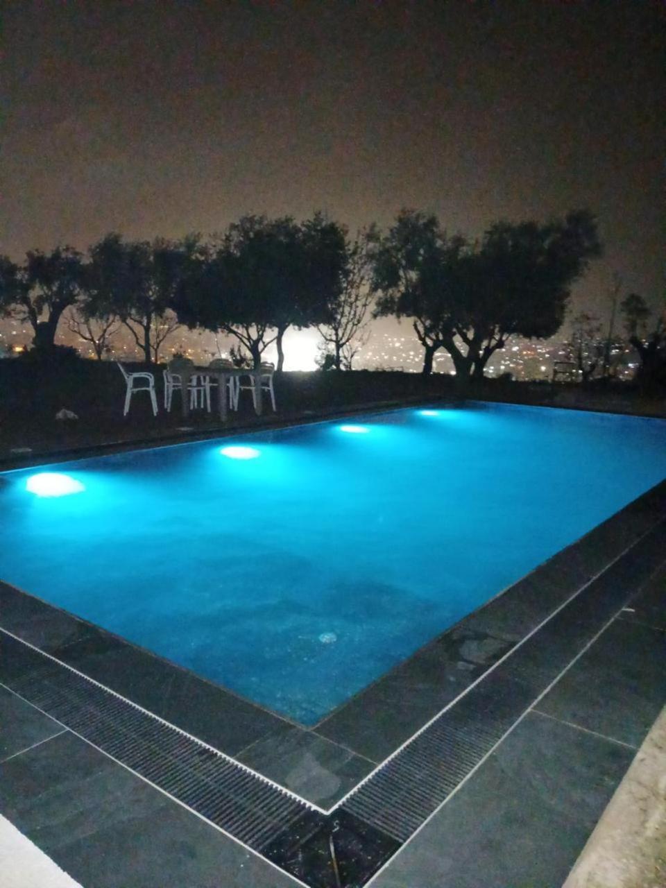 Kino Apartment ティラナ エクステリア 写真